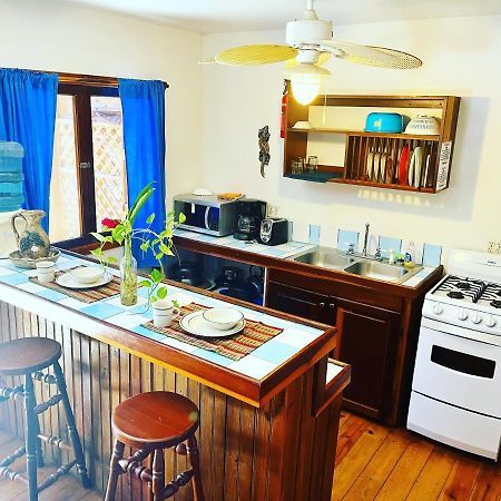 Seabreeze Inn ウェスト・エンド エクステリア 写真