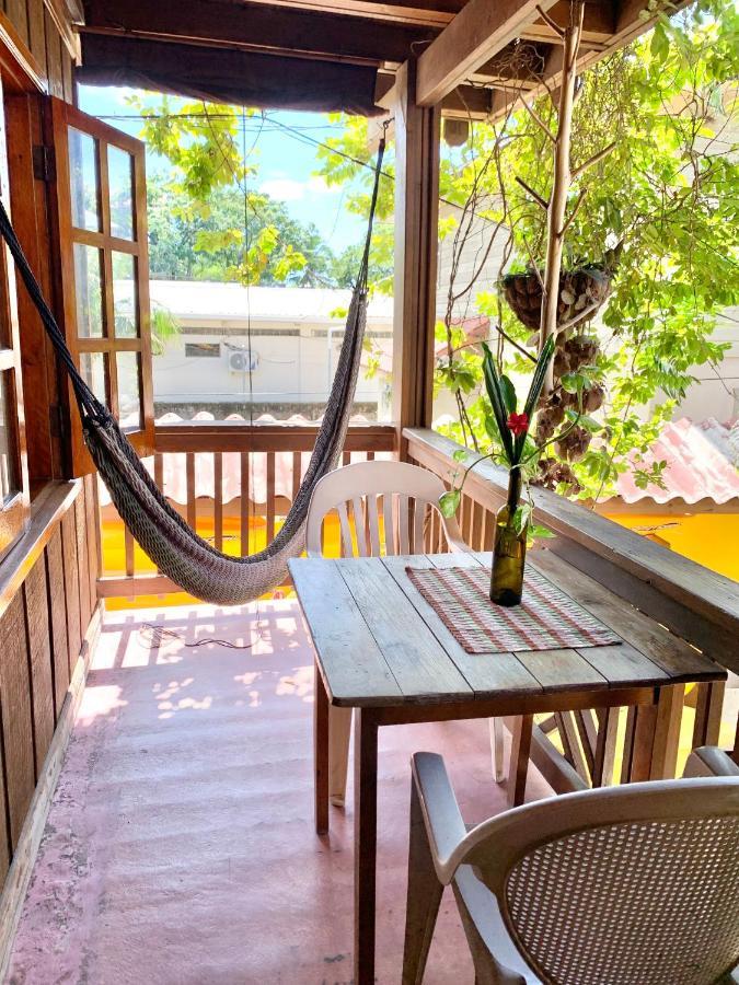 Seabreeze Inn ウェスト・エンド エクステリア 写真