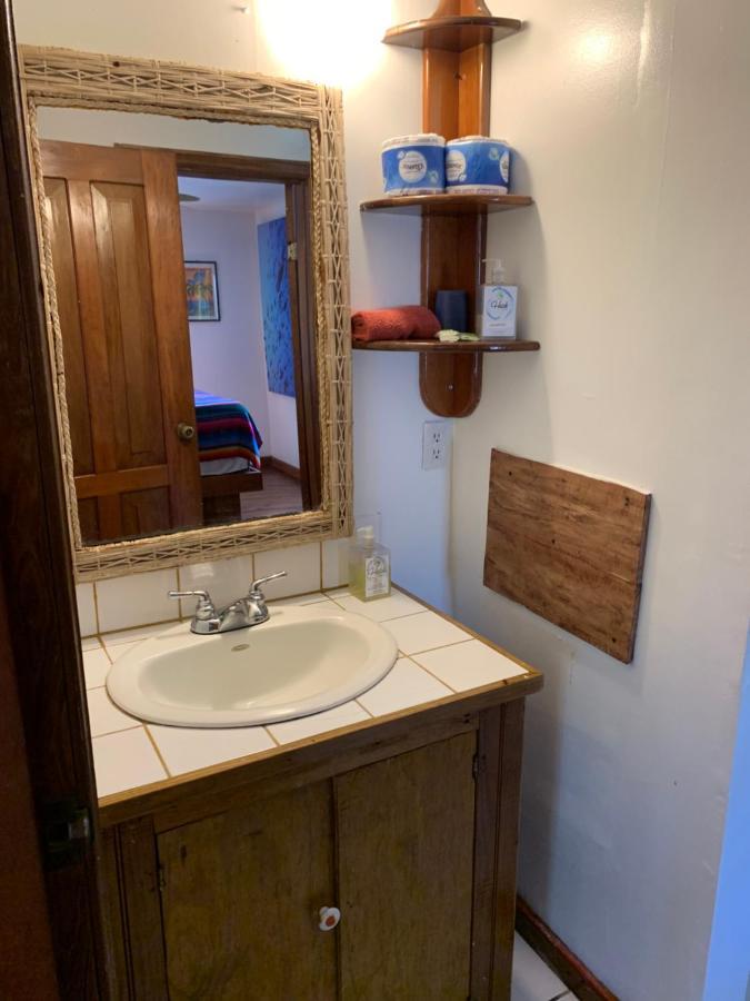 Seabreeze Inn ウェスト・エンド エクステリア 写真