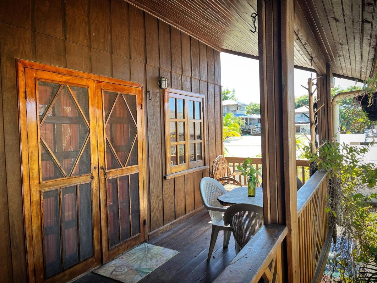 Seabreeze Inn ウェスト・エンド エクステリア 写真